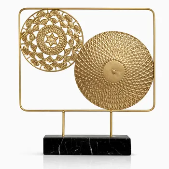 Сувенир «Золотой баланс»