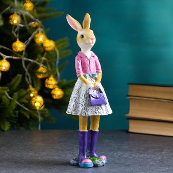 Хит Фигура "Зайка Оливия" белая юбка, 26см