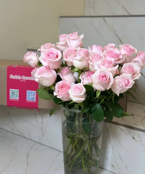 Нежно-розовые розы Deluxe 40 см (банч) — 25 шт.