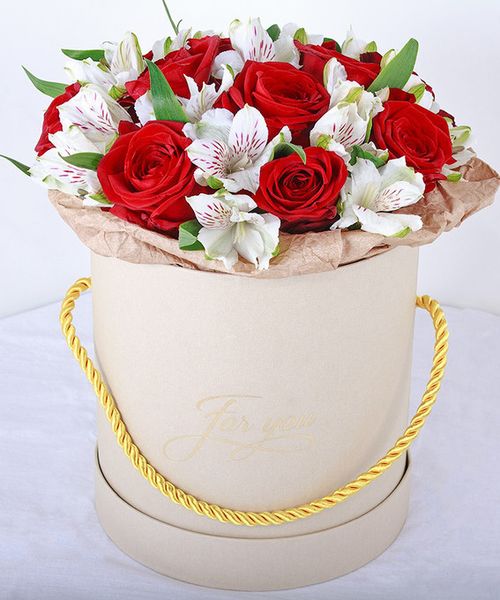 Цветочный Микс №4 в круглой коробке