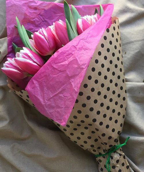 Кулек тюльпанов