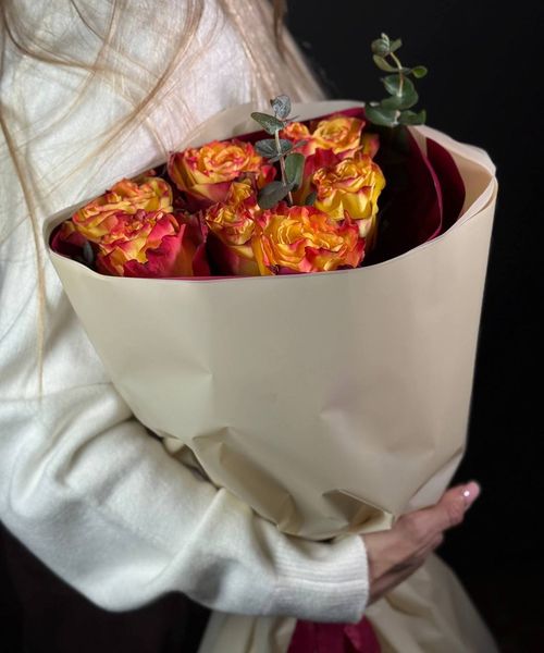 Букет «Пламя любви» Размер M